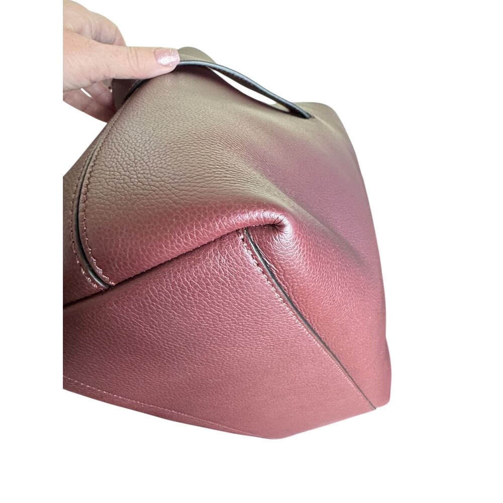 Alexander McQueen NWT T-Bar Sling Leather Tote in Cranberry - Picture 9 of 16